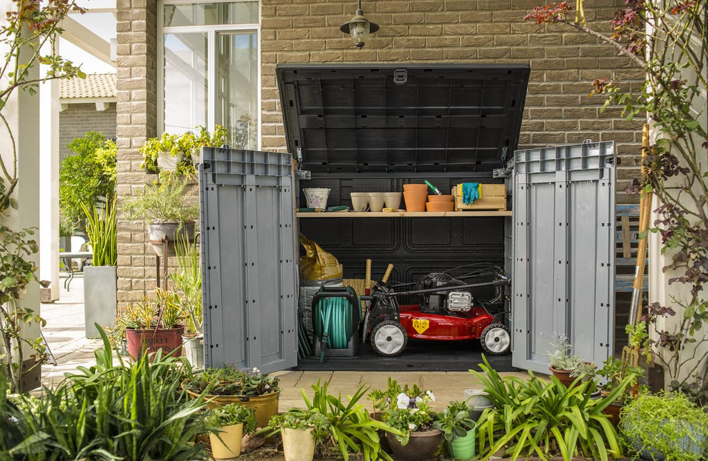 880L Outdoor Garden Storage Shed with Lockable Doors & Weatherproof Design