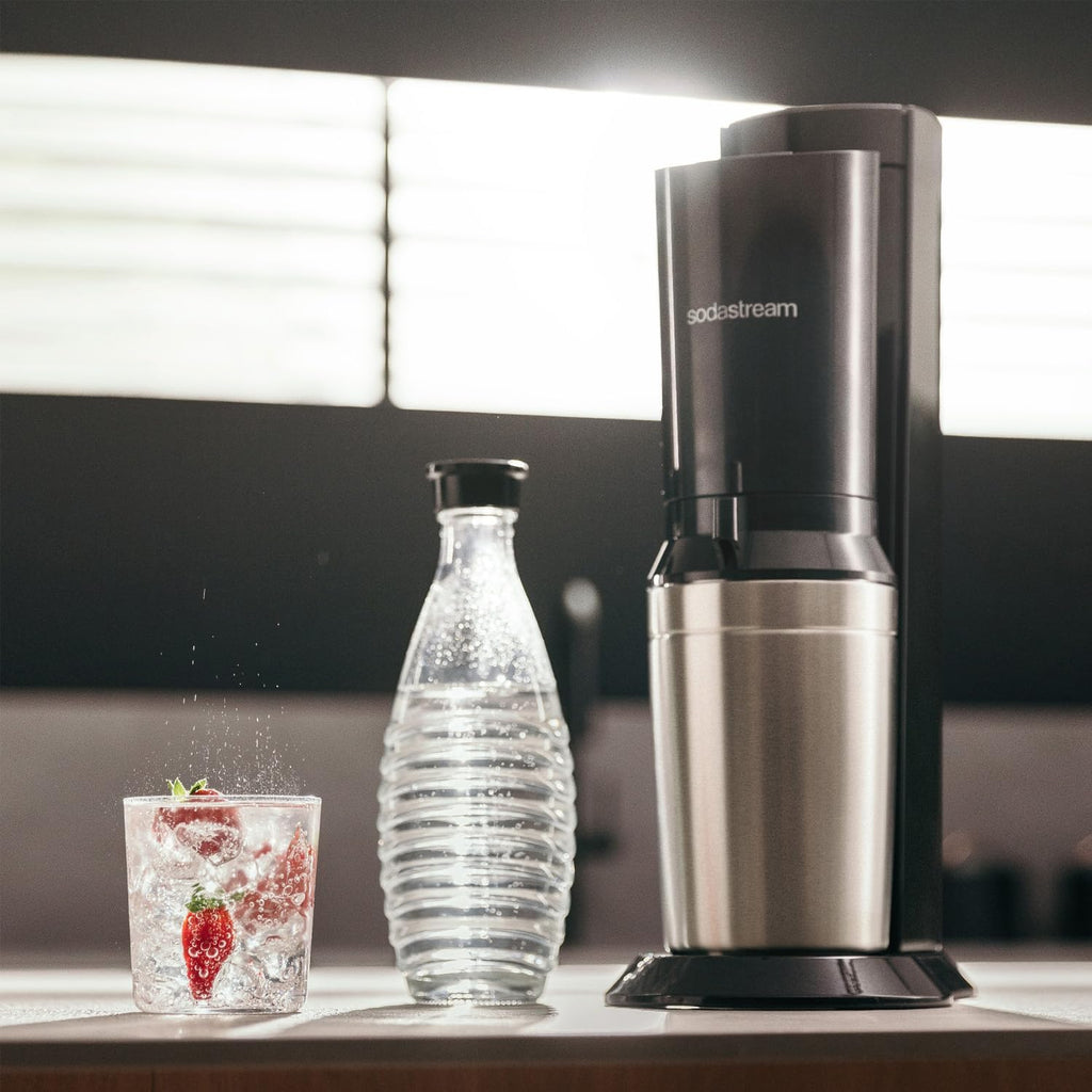 SodaStream Crystal 3.0 Wassersprudler – Quick Connect CO2, 2x Glaskaraffe 0,7L, Titan/Schwarz