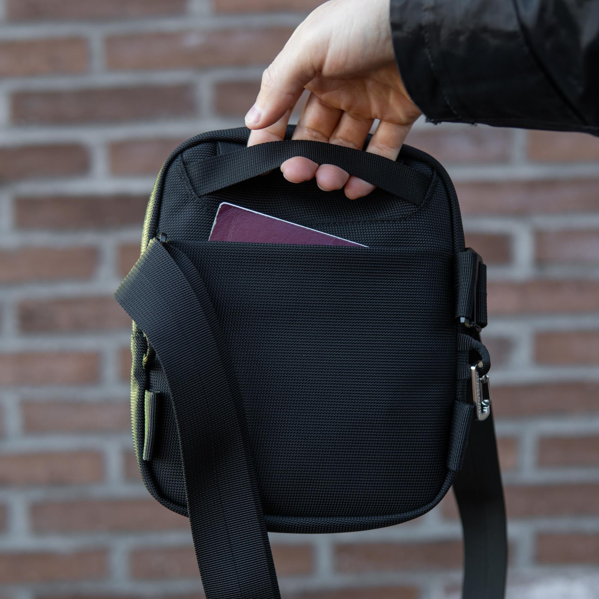 Sling Bag Pro
