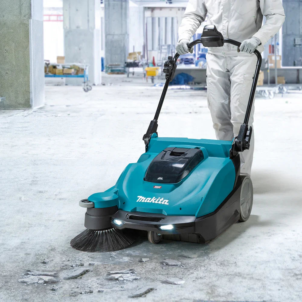 Makita Floor Sweeper VS001G 40v Brushless Vacuum HEPA Sweeper Body Only